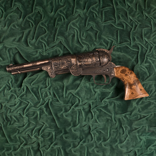 BRUNOX LUB&COR utilizat în păstrarea și întreținerea unei arme de colecție